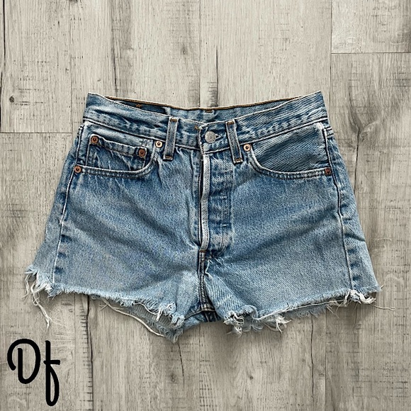 VTG 501XX Levi Cut Off Shorts Size 26 Waist - Picture 1 of 7
